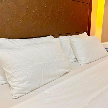 Luxury Hotel Type Condo Near Naia Manila Airport Paranaque City Bagian luar foto